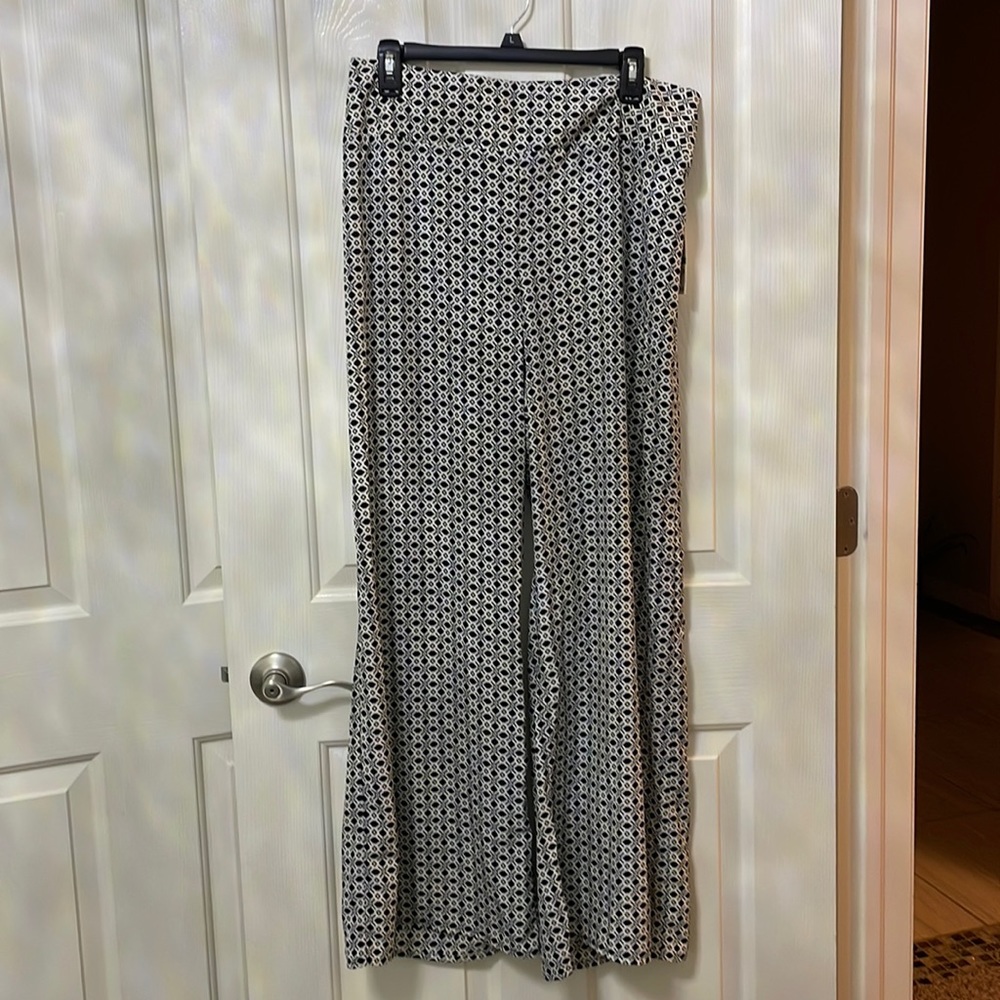 Bar III pants size L